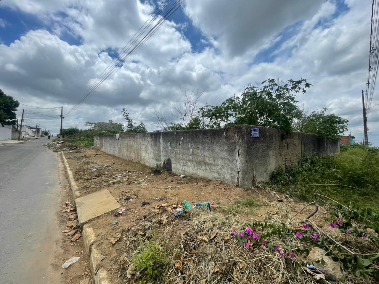 Imagens do imóveis 04 Terrenos à venda Dom Helder Cãmara por apenas R$190.000,00 rua pavimentada