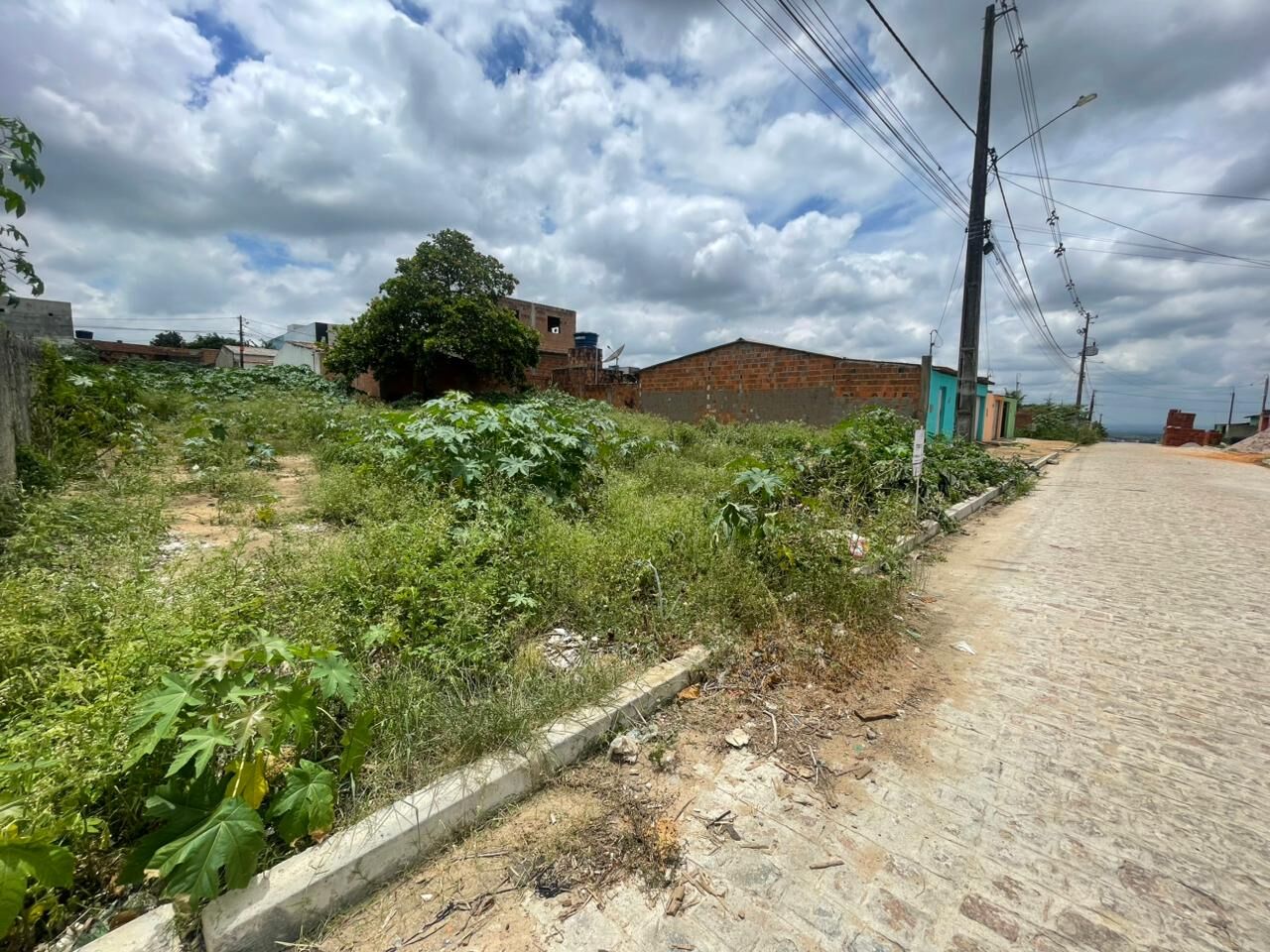 Imagens do imóveis 04 Terrenos à venda Dom Helder Cãmara por apenas R$190.000,00 rua pavimentada