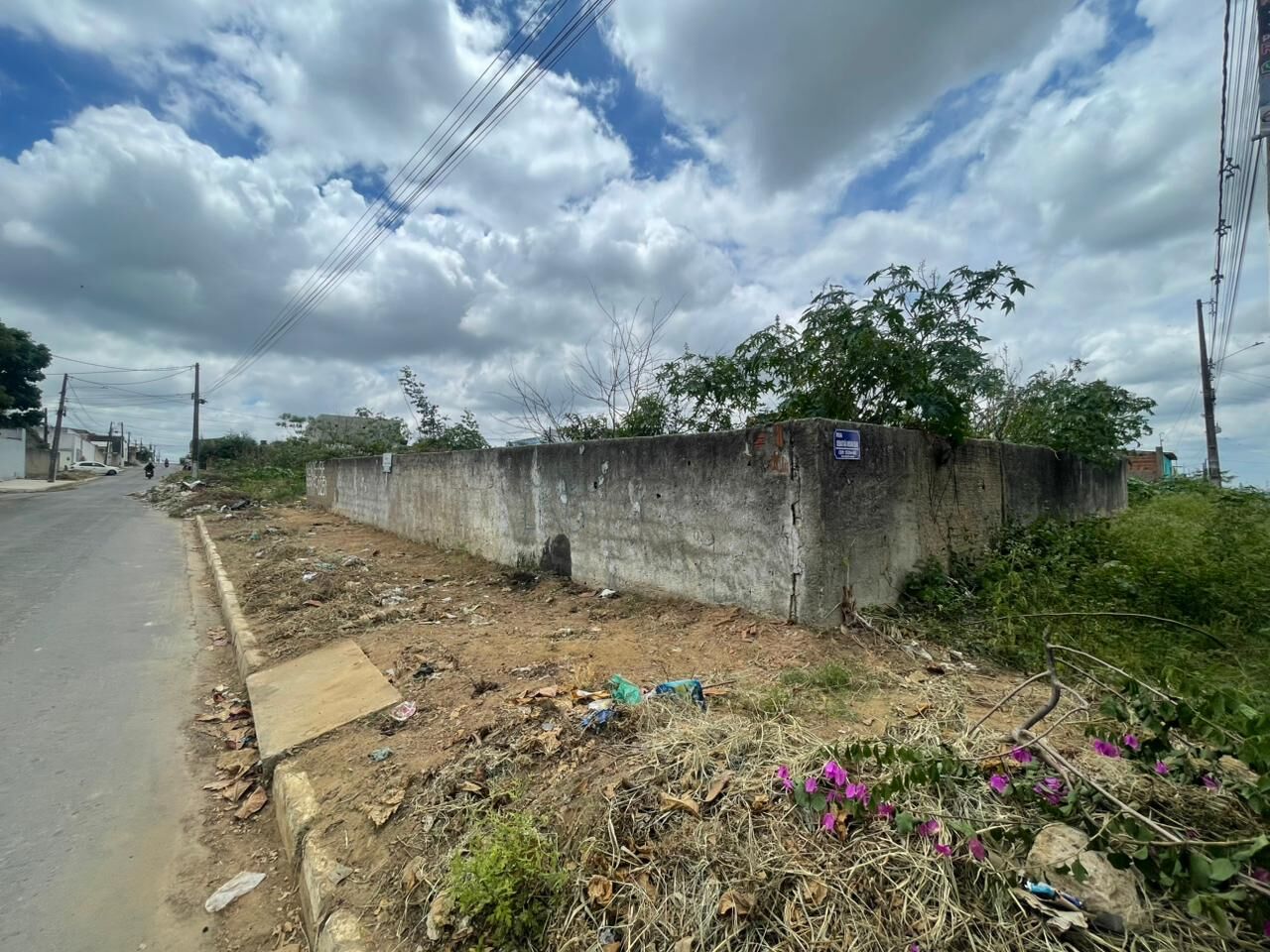 Imagens do imóveis 04 Terrenos à venda Dom Helder Cãmara por apenas R$190.000,00 rua pavimentada