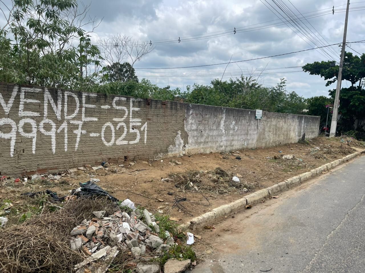 Imagens do imóveis 04 Terrenos à venda Dom Helder Cãmara por apenas R$190.000,00 rua pavimentada