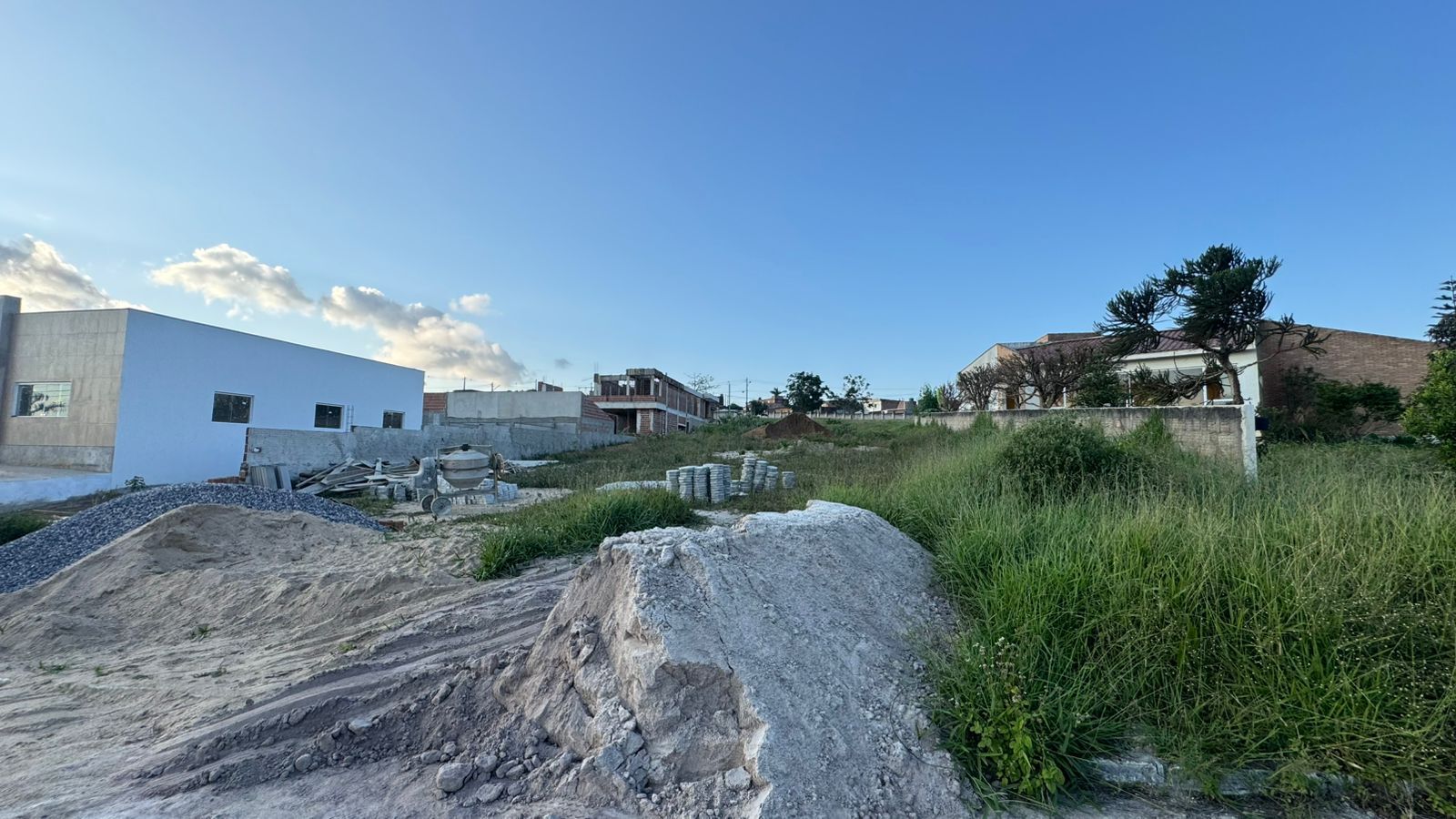 Imagens do imóveis R$100.000,00