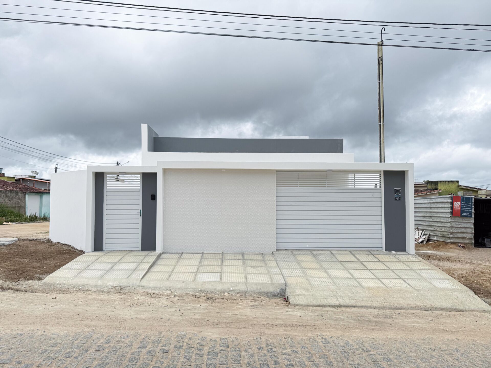 Casa com 3 quartos à venda por R$ 430.000,00 - Severiano Moraes Filho- Garanhuns/PE