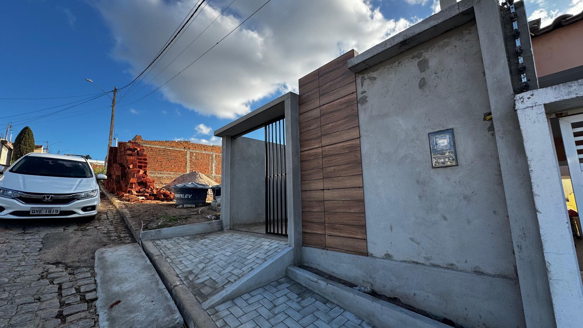 Imagens do imóveis Casa à venda no bairro Jose Maria Dourado R$235.00,00 Garanhuns/PE