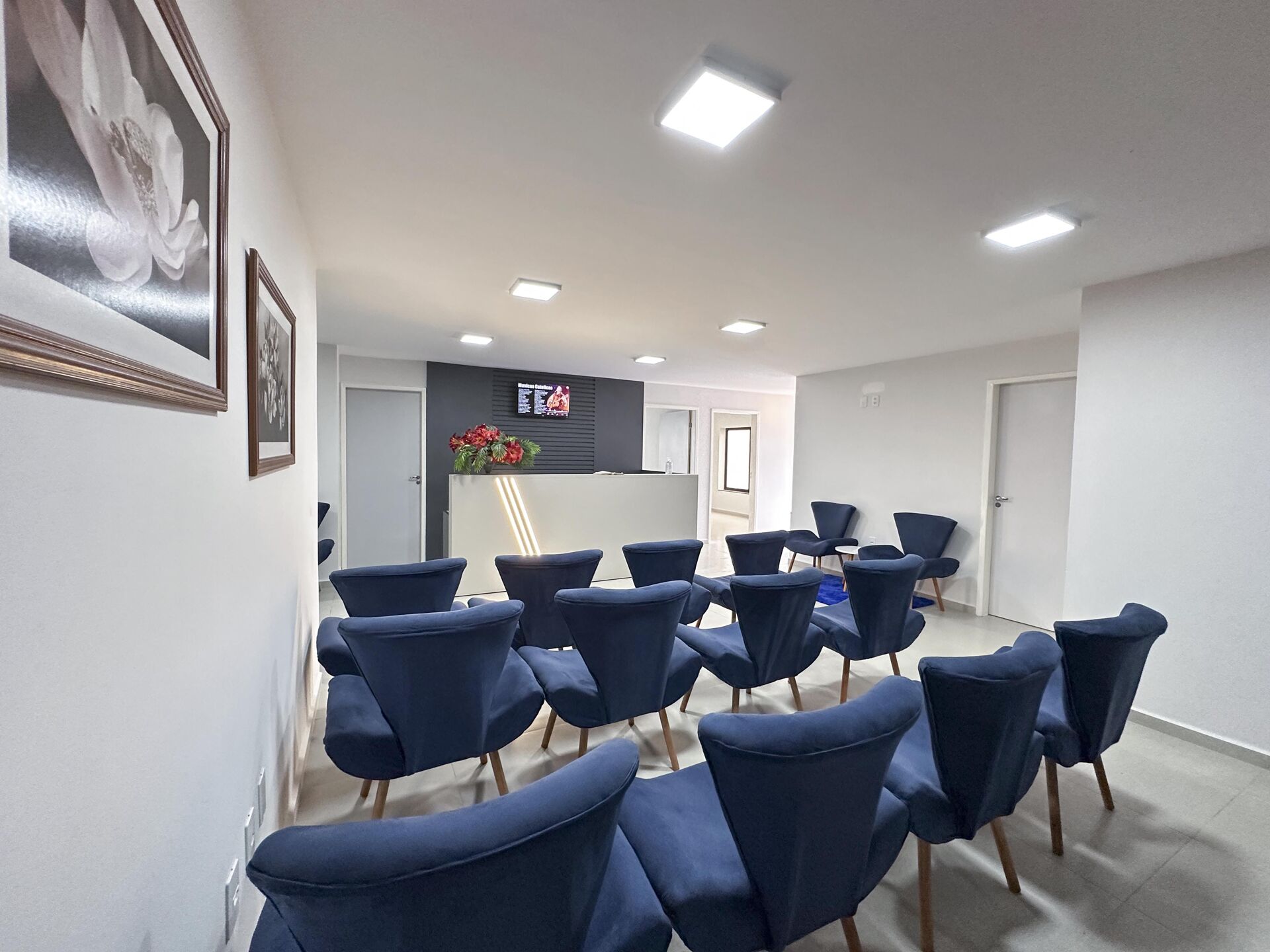 Imagens do imóveis Sala Comercial aluguel por R$ 1.500,00 no bairro Aloisio Pinto