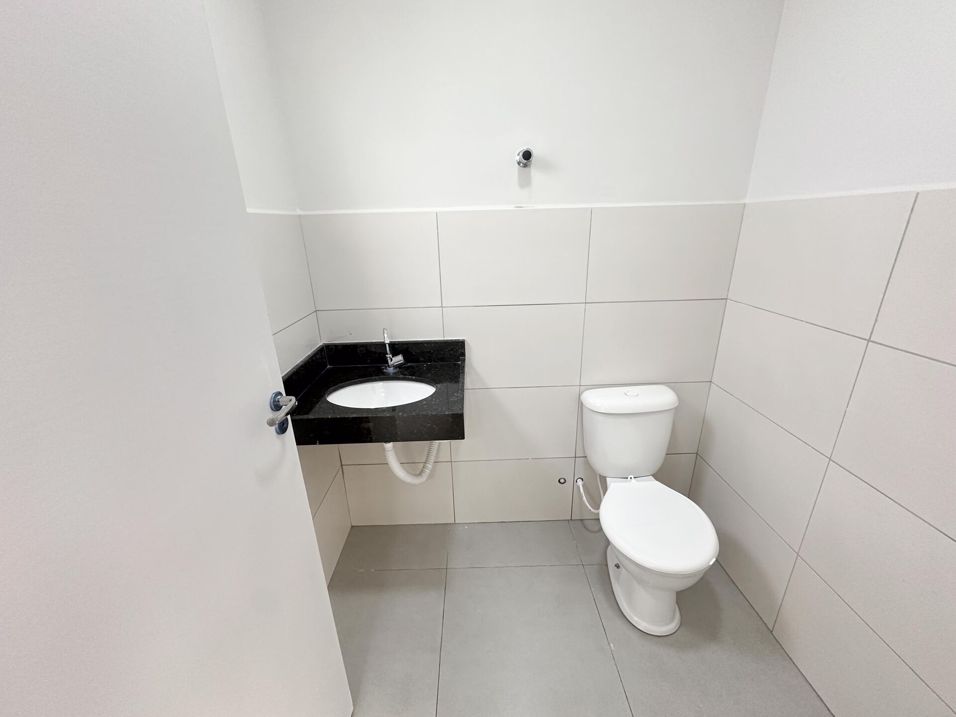 Imagens do imóveis Sala Comercial aluguel por R$ 1.500,00 no bairro Aloisio Pinto