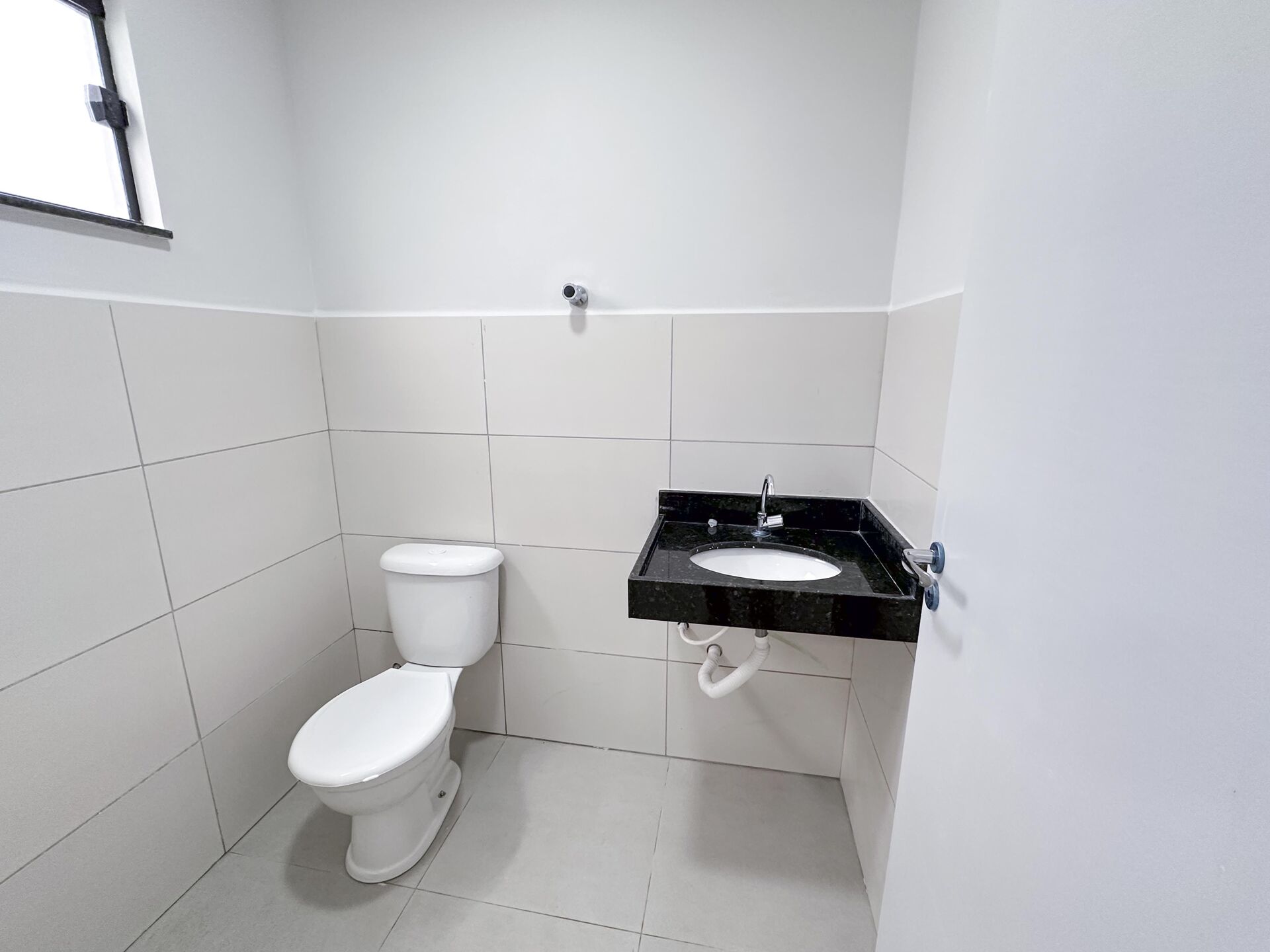 Imagens do imóveis Sala Comercial aluguel por R$ 1.500,00 no bairro Aloisio Pinto