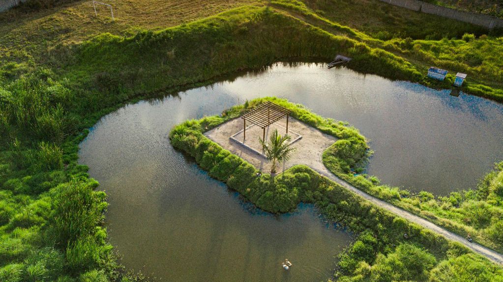 Imagens do imóveis Terreno à venda, 480 m² por R$ 160.000,00 - Condomínio Morada Nobre - Garanhuns/PE