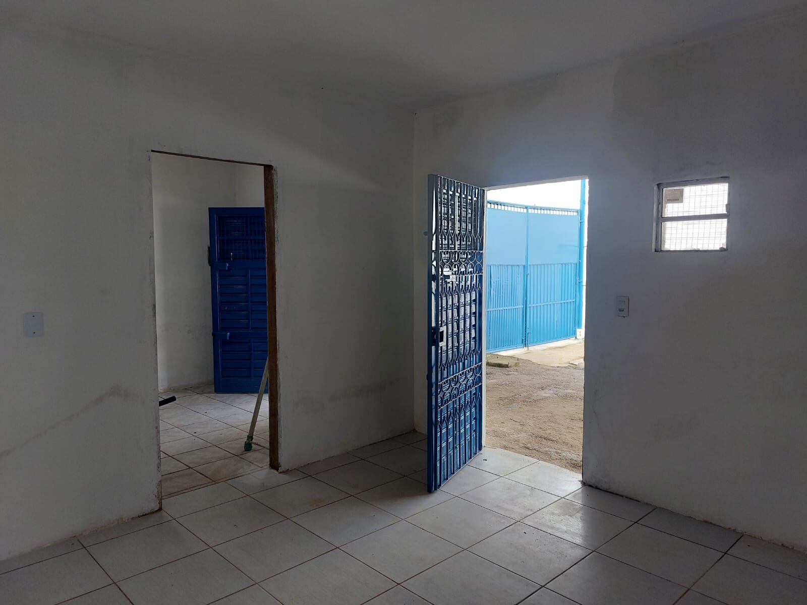 Imagens do imóveis Pavilhão/Galpão para alugar por R$1.800,00 no bairro Aloísio Pinto - Garanhuns/PE