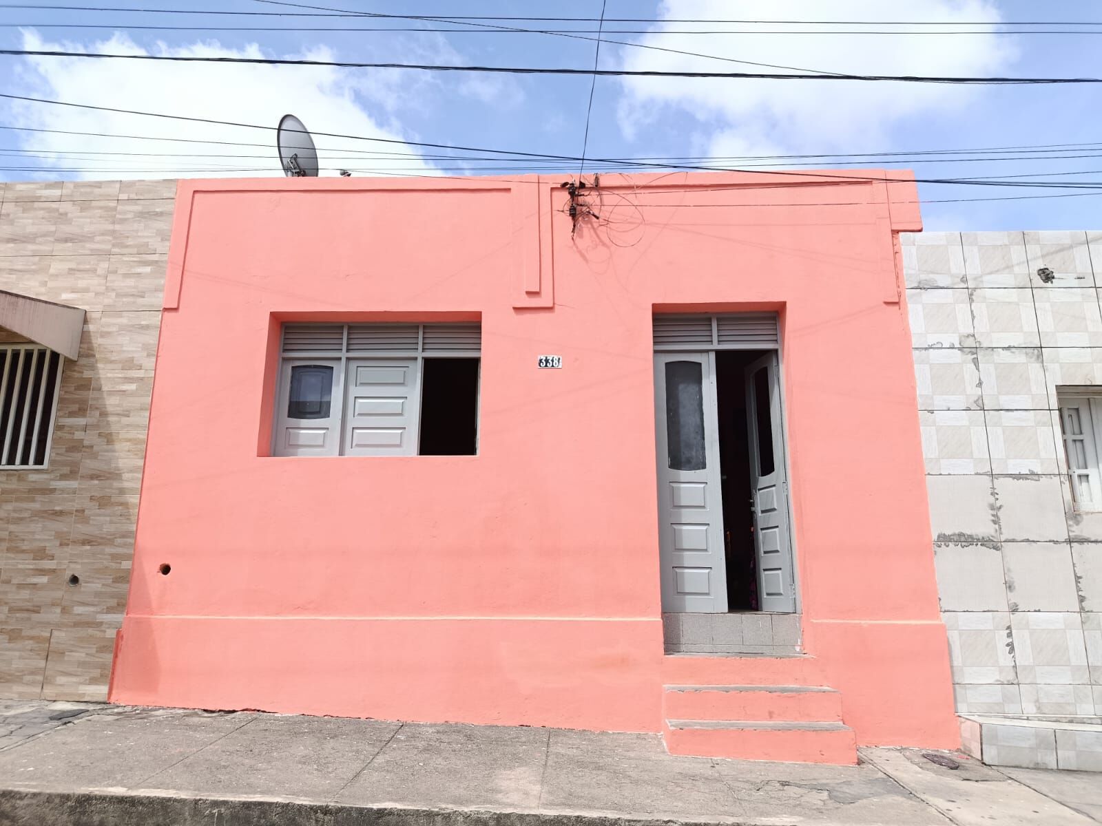 Imagens do imóveis Casa/Ponto Comercial  à venda Centro Capoeiras-PE por 170.000,00