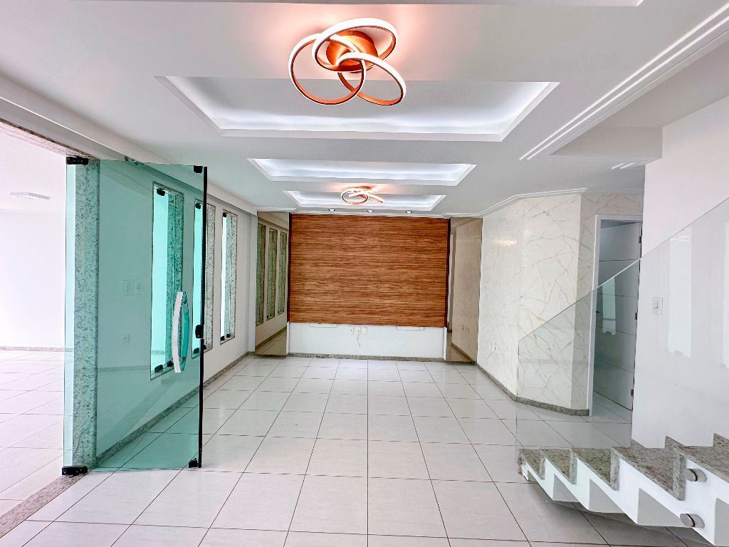 Imagens do imóveis Casa alto padrao, aluguel por 650.000,00 no bairro Santo Antônio - Garanhuns/PE