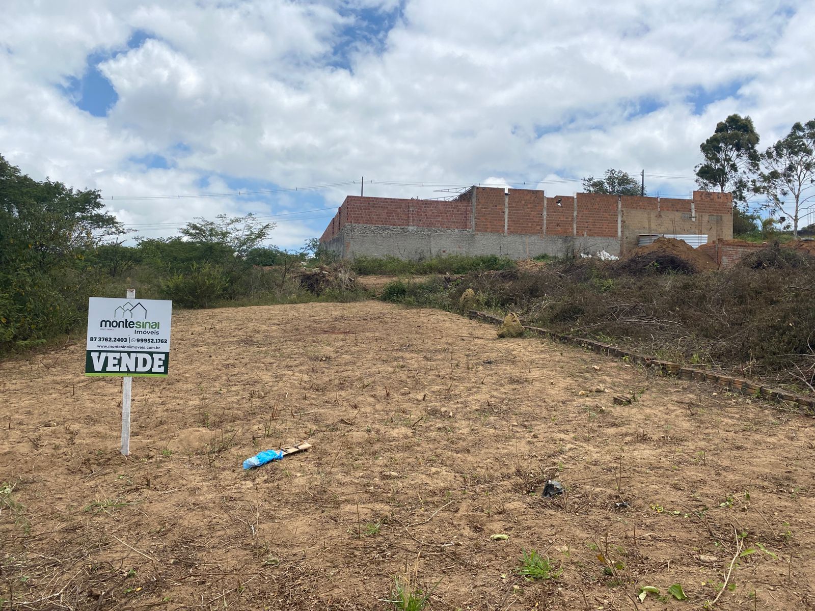 Imagens do imóveis Terreno à venda, 10X25m² por R$ 40.000,00 loteamento Arco Íris- Em Garanhuns