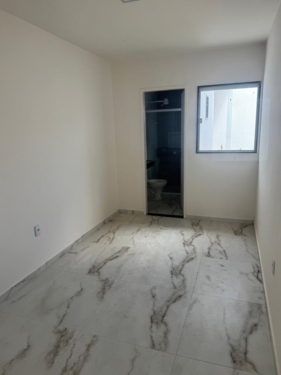 Imagens do imóveis Casa Padrão padrão à venda no bairro cohab ll em Garanhuns-PE por R$240.000,0