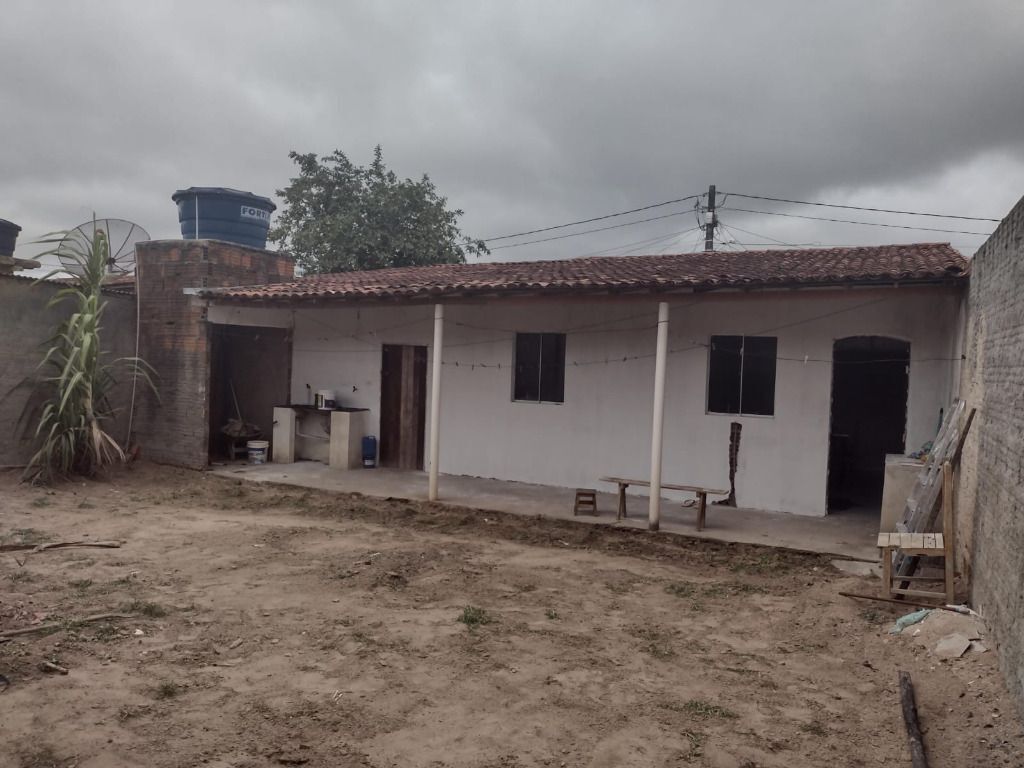 Imagens do imóveis Casa com 2 quartos à venda por R$ 90.000 - Zona Rural - Garanhuns/PE