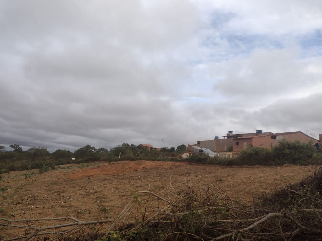 Imagens do imóveis Terreno à venda, 160 m² por R$ 10.000 - Miracica - Garanhuns/PE