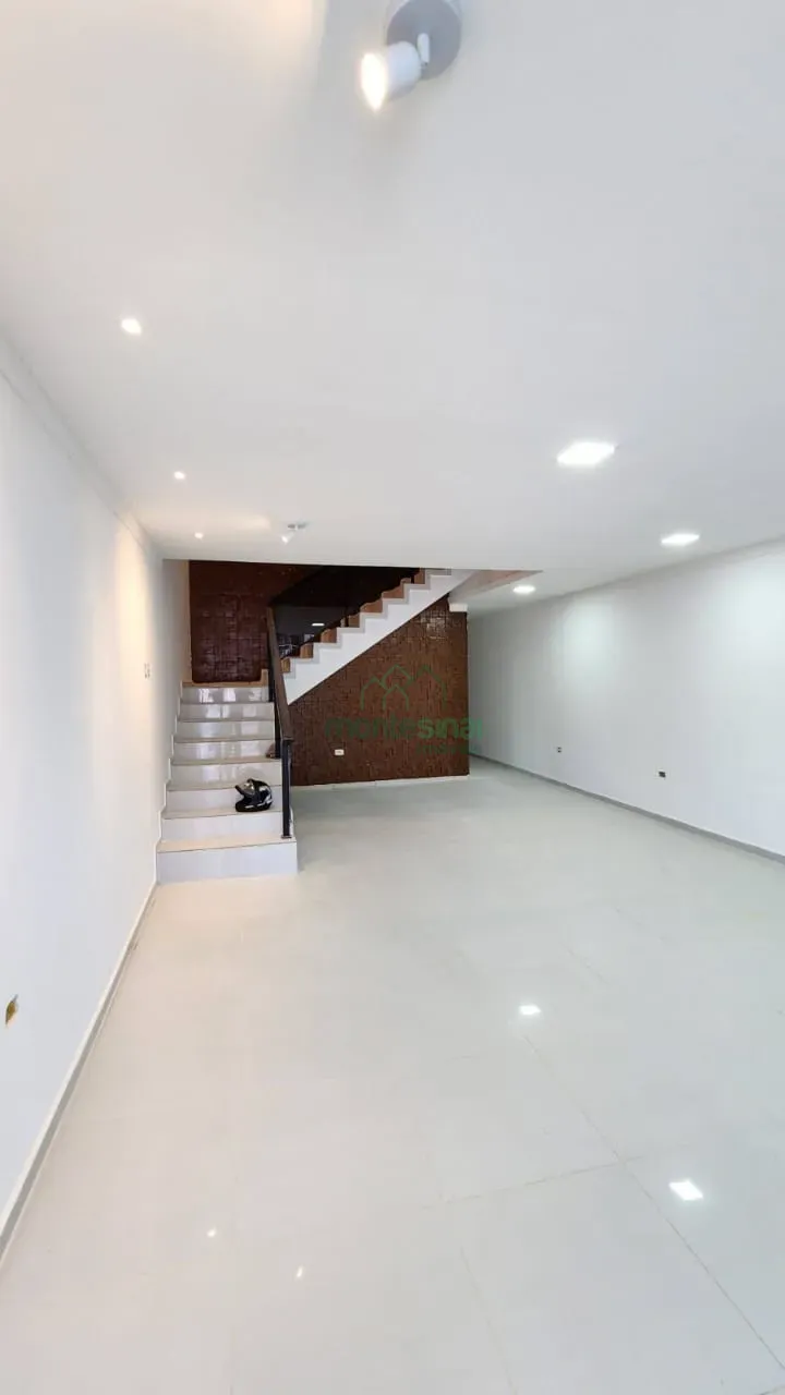 Casa duplex à venda no Heliópolis por R$800.000,00