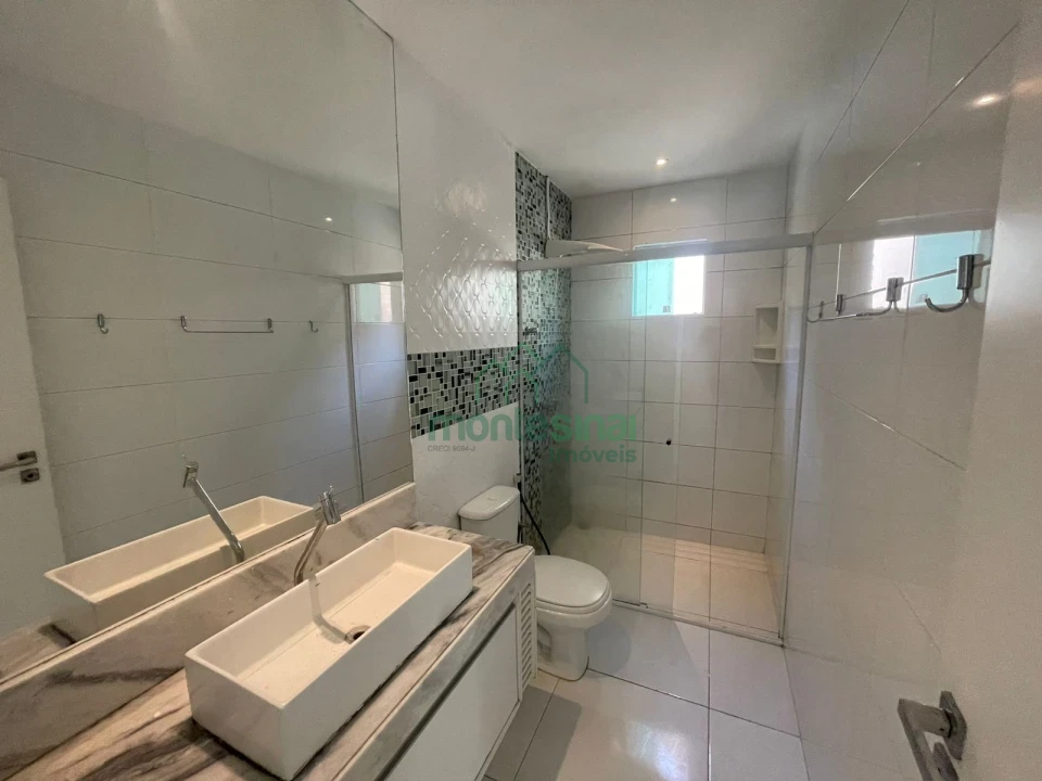 Imagens do imóveis Casa de alto padrão para locação no condomínio Bellevue por R$4.500,00
