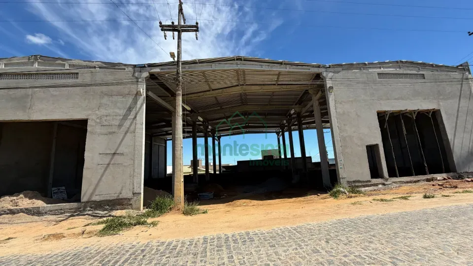 Imagens do imóveis Galpão Amplo Para Locação