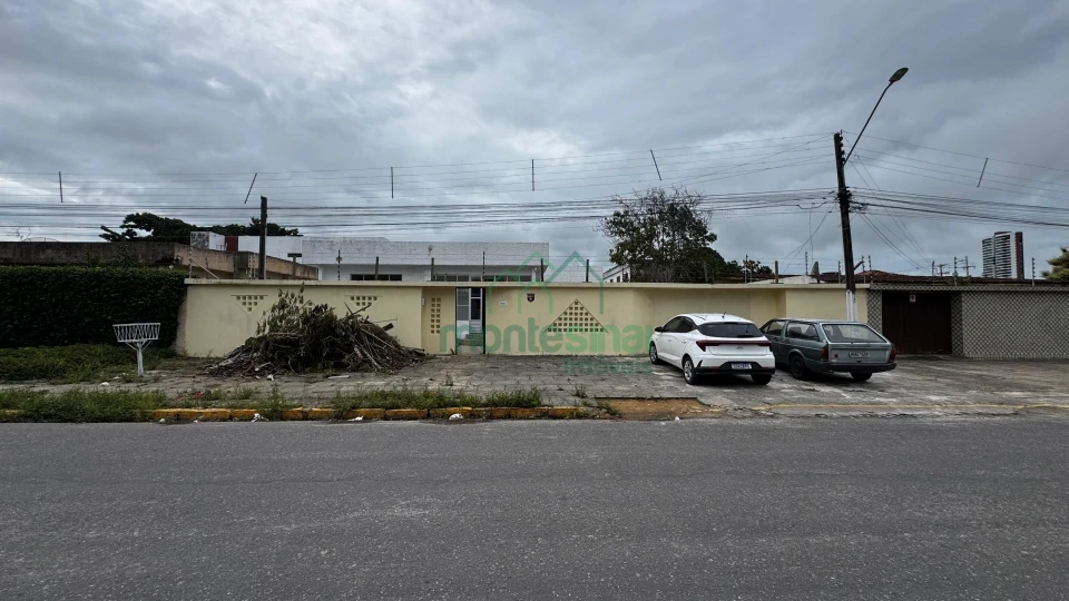 Casa comercial para aluguel no Heliópolis por R$8.000,00