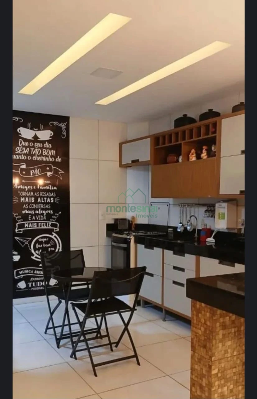 Imagens do imóveis Casa Duplex à Venda  Boa vista R$385.000,00