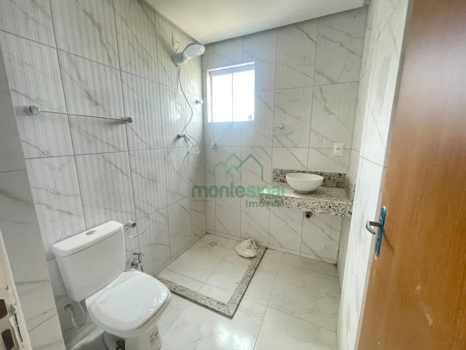 Apartamento para locação no Heliópolis com três quartos por R$2.500,00