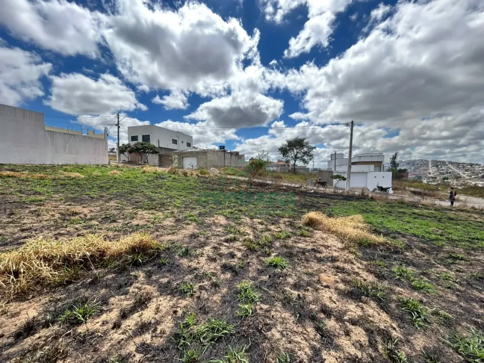 Imagens do imóveis Terreno à venda no Loteamento Serra Branca em Garanhuns por R$110.000,00