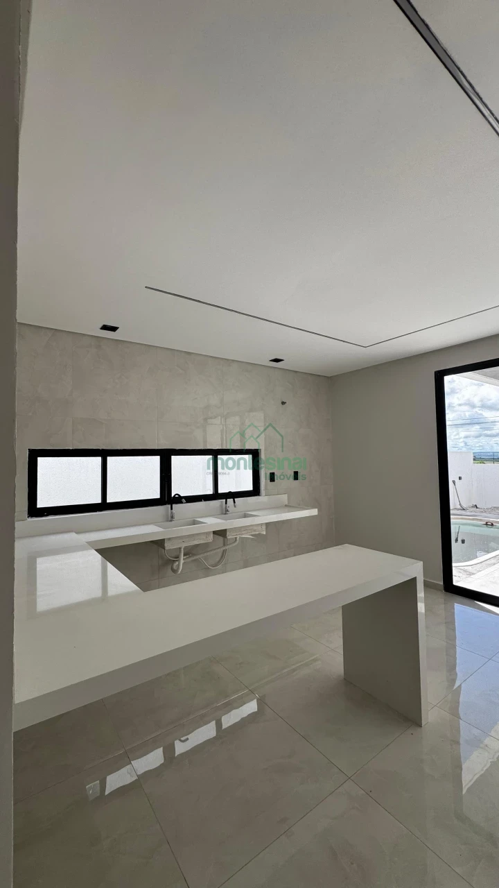 Imagens do imóveis Casa de alto padrão para locação no Portal das Colinas por R$5000,00
