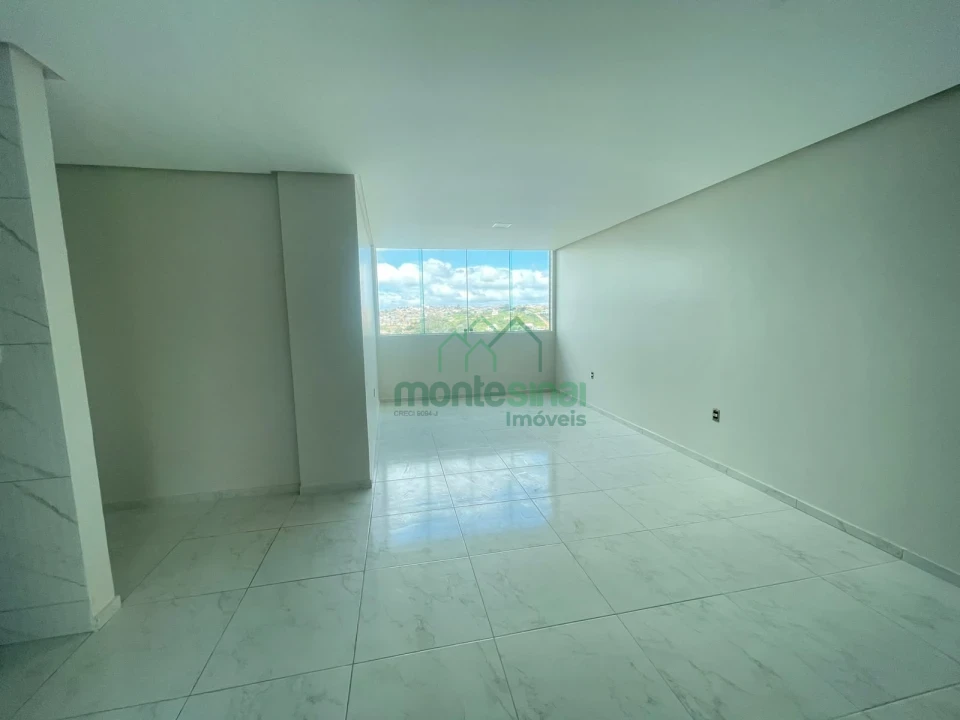 Apartamento para locação no Heliópolis com três quartos por R$2.500,00