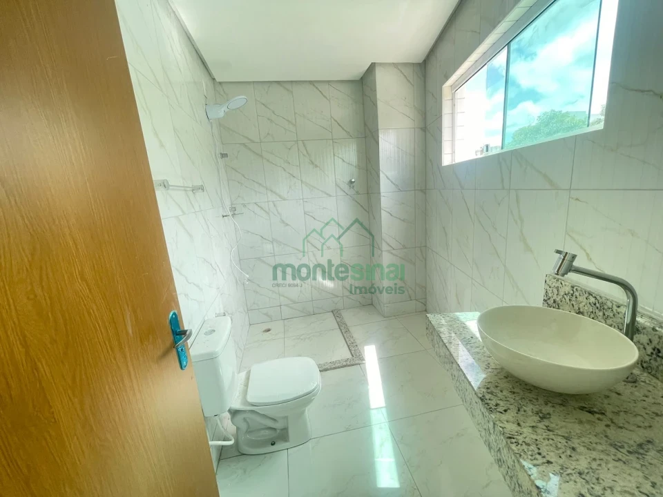 Apartamento para locação no Heliópolis com três quartos por R$2.500,00