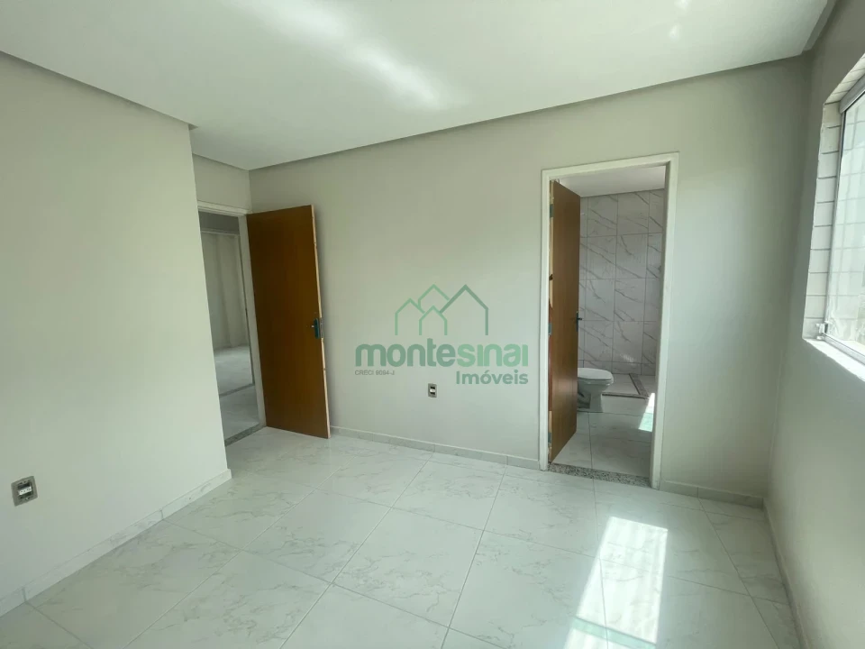 Apartamento para locação no Heliópolis com três quartos por R$2.500,00