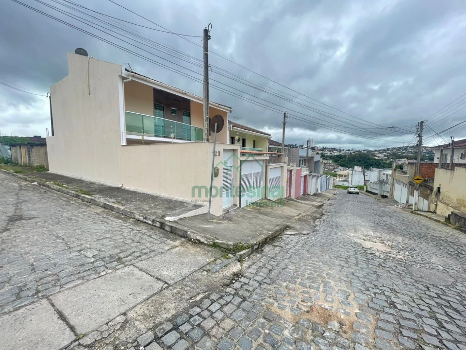 Imagens do imóveis Casa para aluguel R$2.800,00