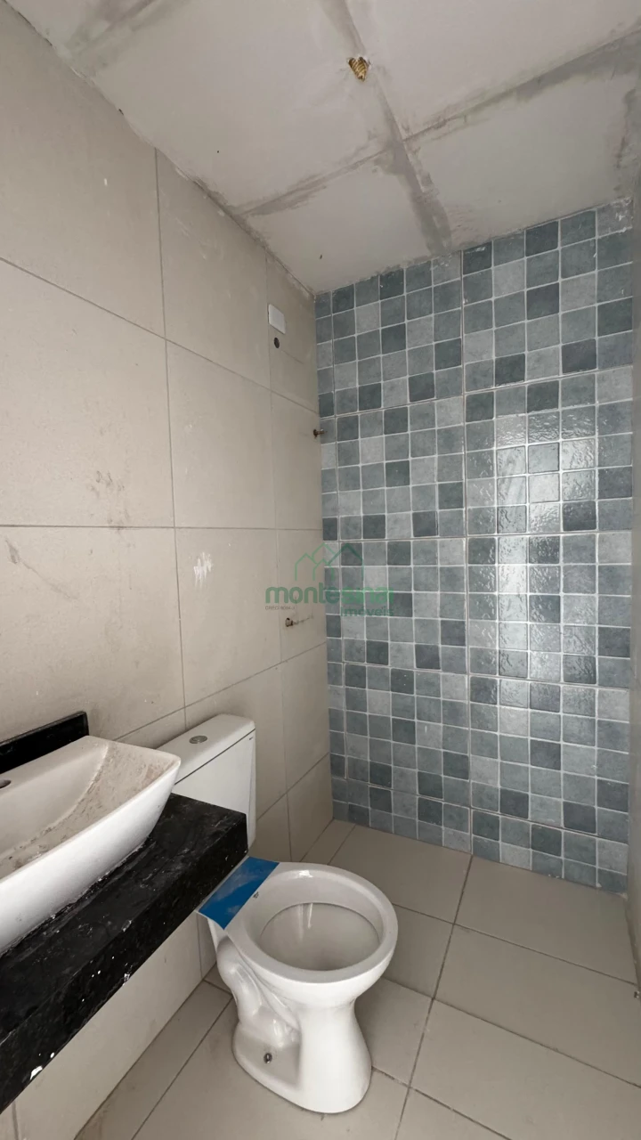 Casa à venda no bairro Francisco Simão dos Santos Figueira em Garanhuns/PE