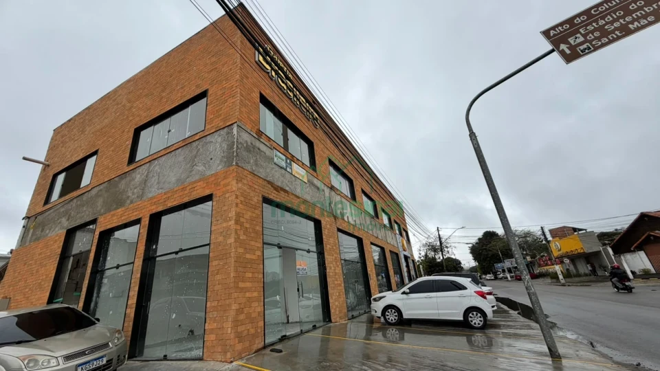 Sala comercial para locação no Heliópolis por R$3.000,00