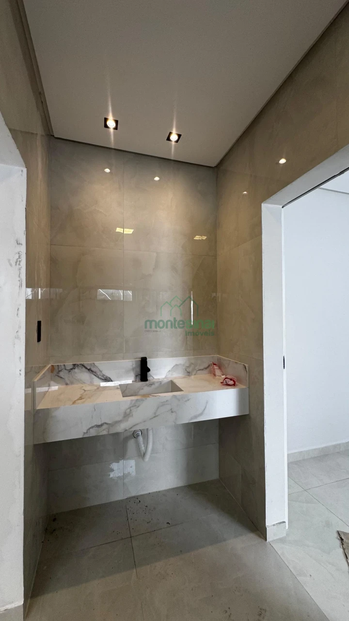 Imagens do imóveis Casa de alto padrão para locação no Portal das Colinas por R$5000,00