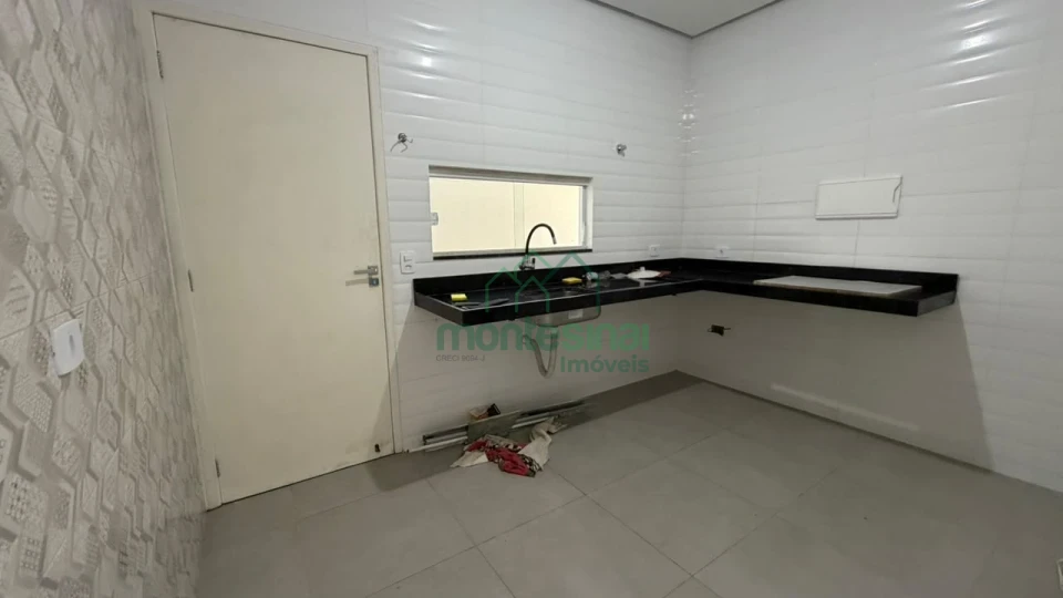 Imagens do imóveis Casa para locação no cidade das flores em Garanhuns por R$2.200