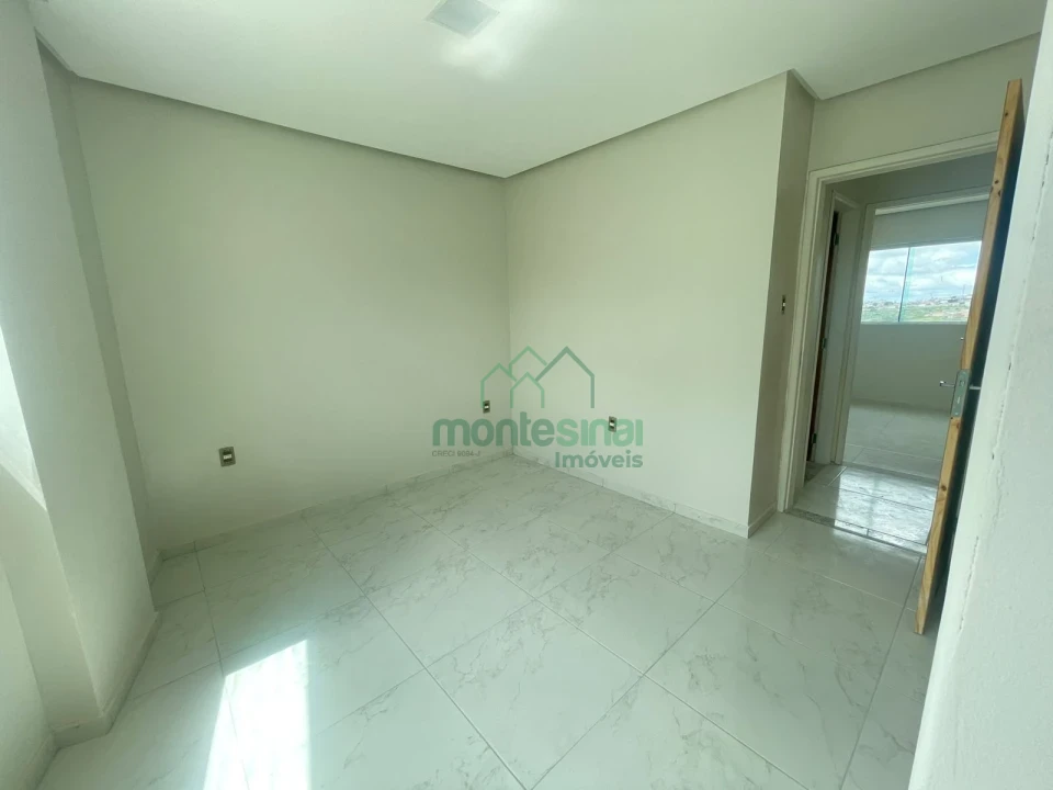 Apartamento para locação no Heliópolis com três quartos por R$2.500,00