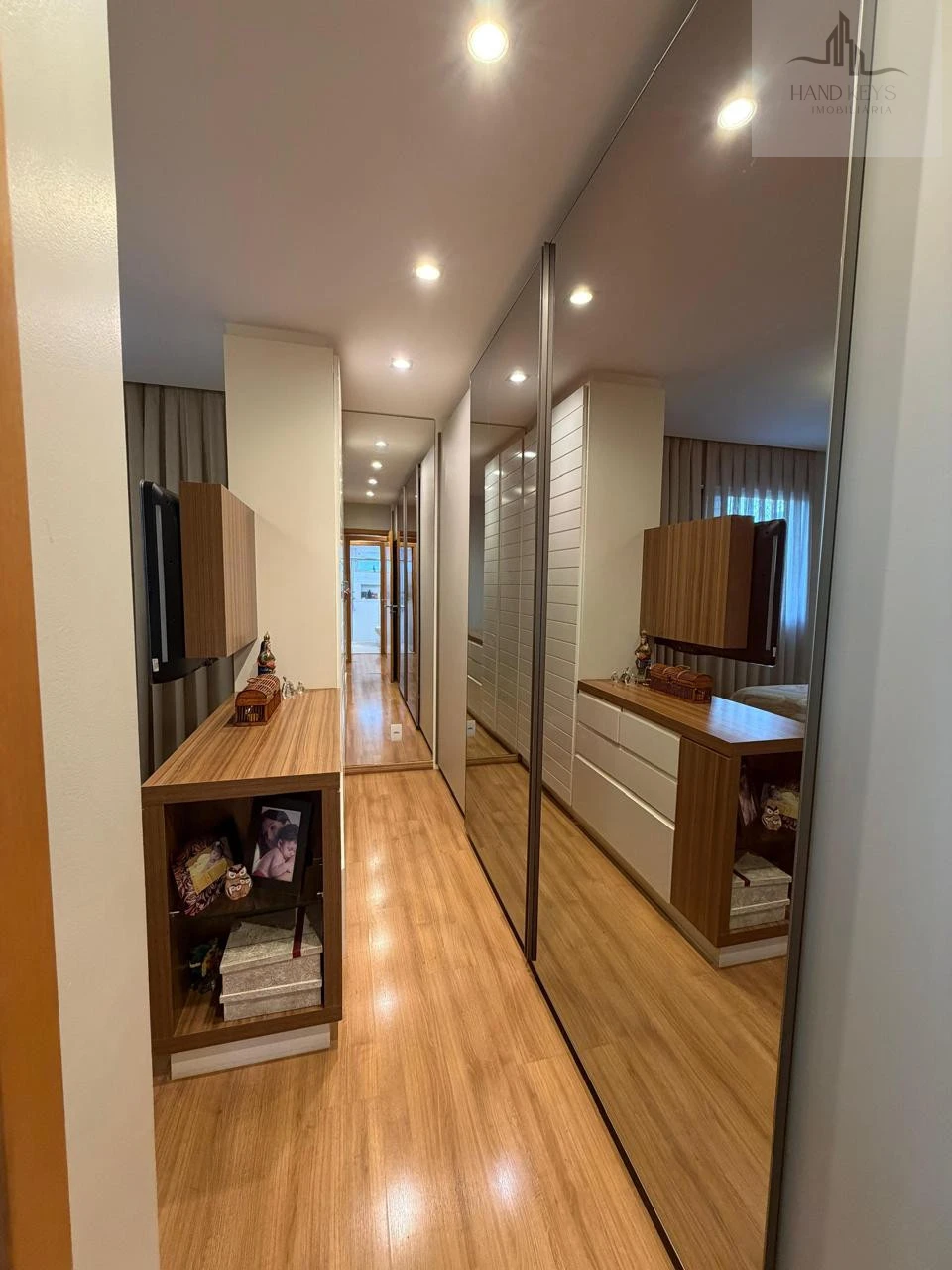 Imagens do imóveis VENDA  - Apartamento Ed. L Essence Londrina 3 Suítes