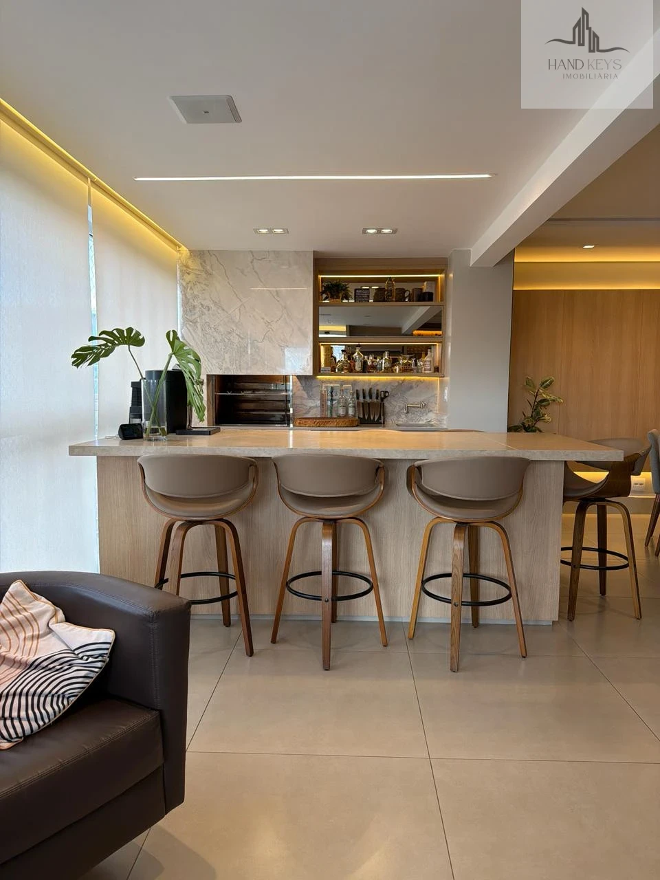 Imagens do imóveis VENDA  - Apartamento Ed. L Essence Londrina 3 Suítes