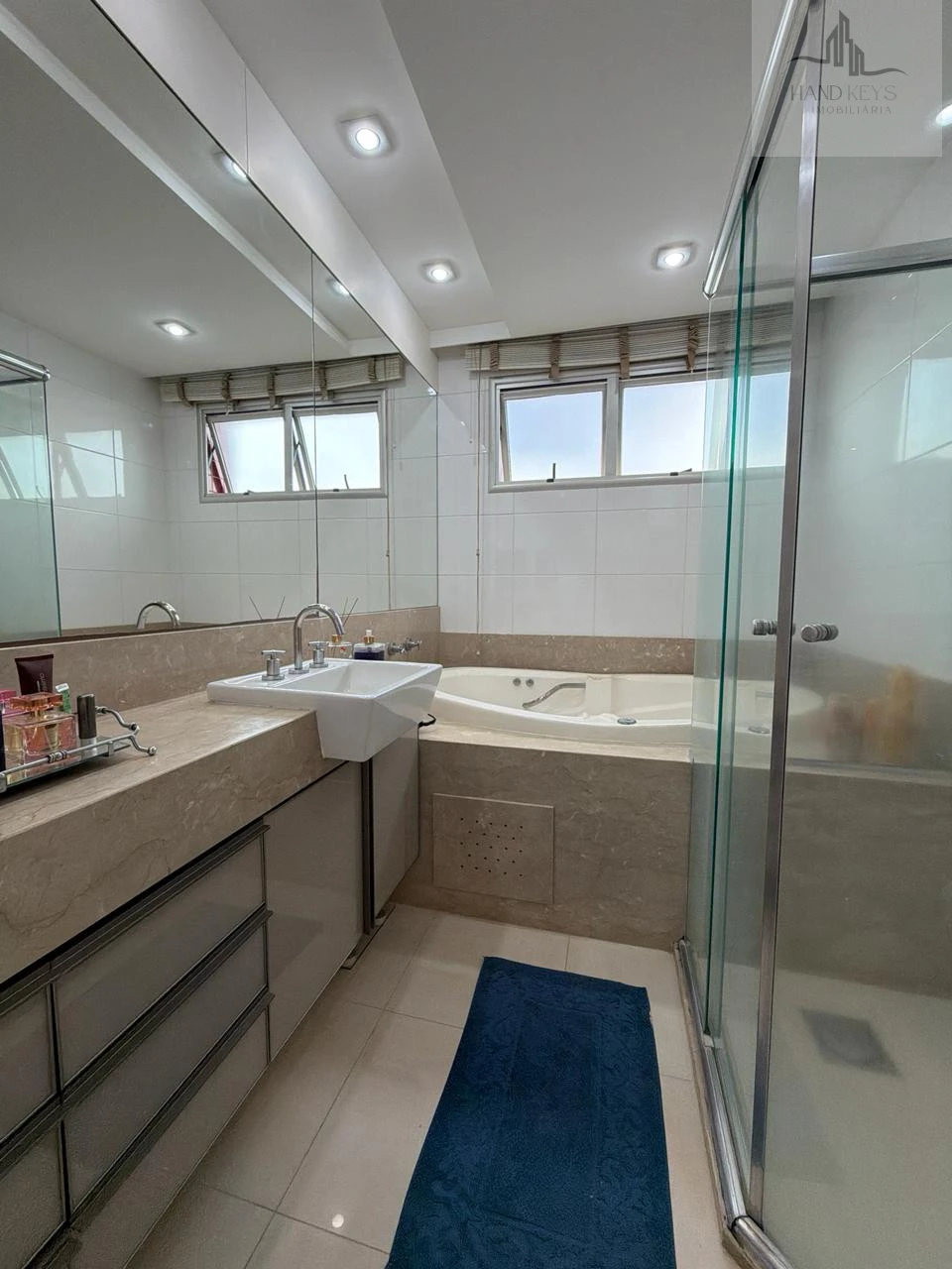 Imagens do imóveis VENDA  - Apartamento Ed. L Essence Londrina 3 Suítes