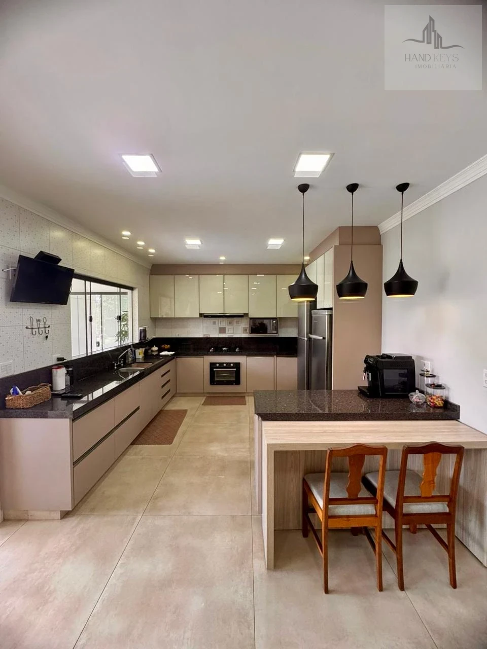 Imagens do imóveis ACEITA PERMUTA - Casa Em Condomínio À Venda Estância Bom Tempo Londrina