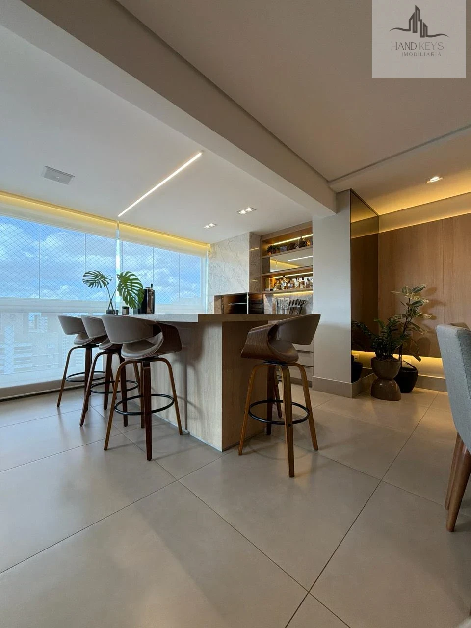 Imagens do imóveis VENDA  - Apartamento Ed. L Essence Londrina 3 Suítes