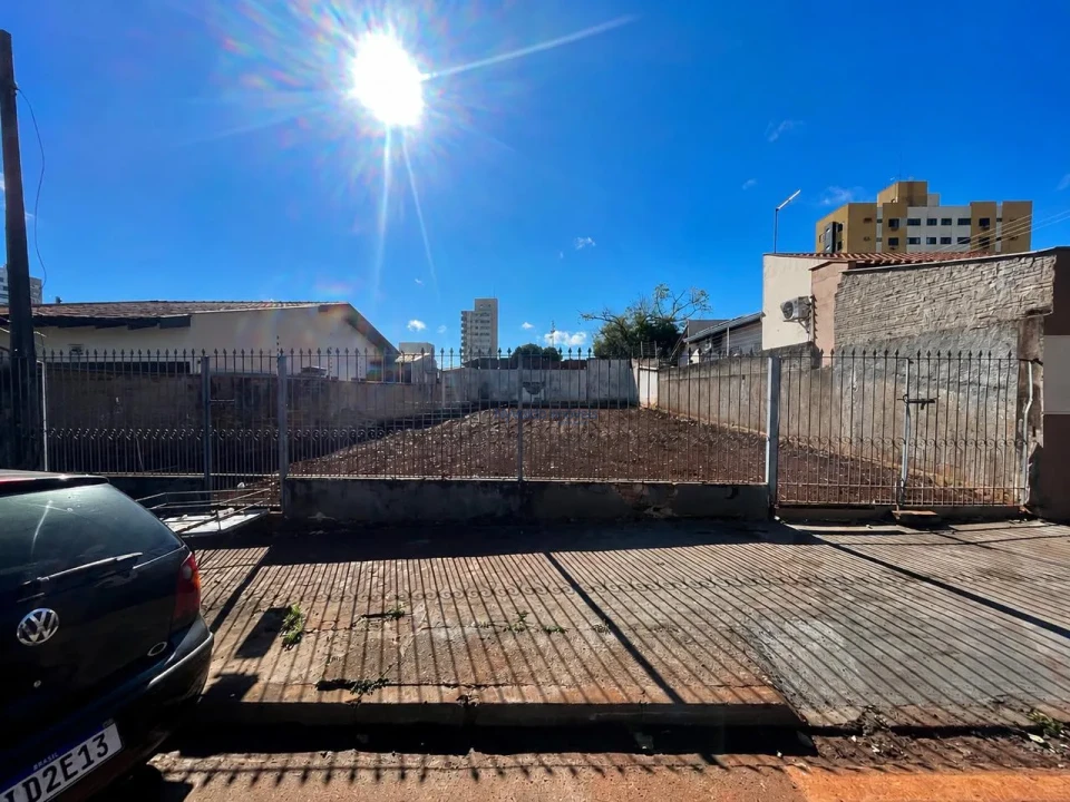 TERRENO RUA XAVIER DA SILVA 331 CENTRO