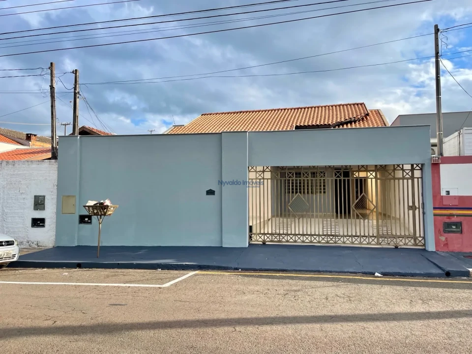 Imagens do imóveis Casa (03 dormitórios) Rua Laerte Pelizer, 154, Ibiporã-PR.