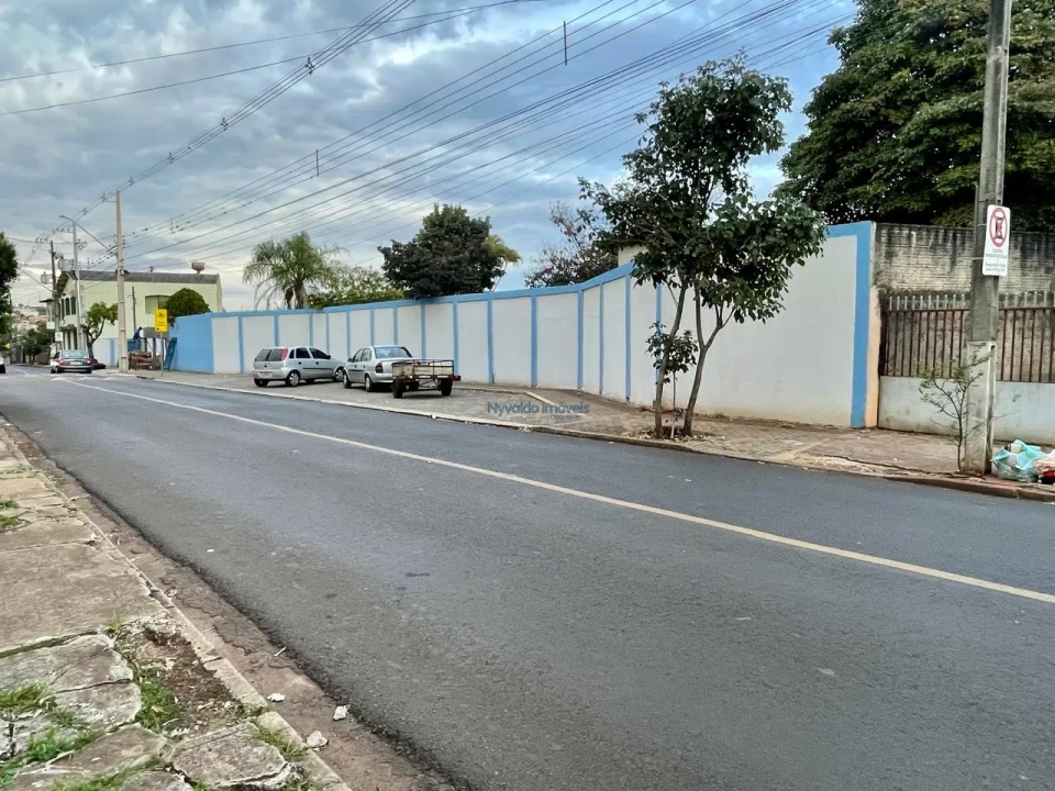 Imagens do imóveis CASA Av. Souza Naves  n° 1595