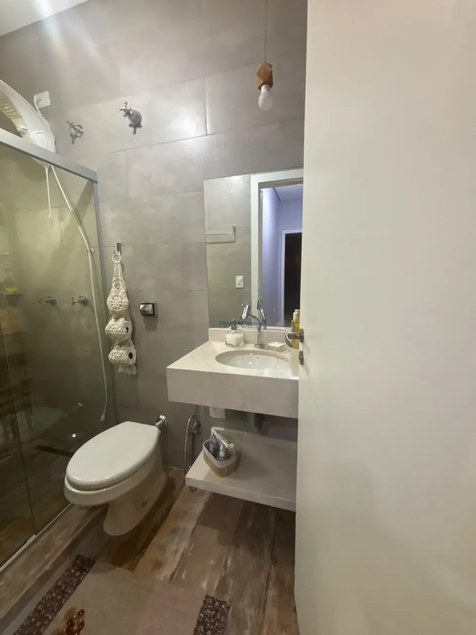 Imagens do imóveis Casa em alvenaria situada à Praça Ciro Ibirá de Barros, 51, Centro de Ibiporã - PR.