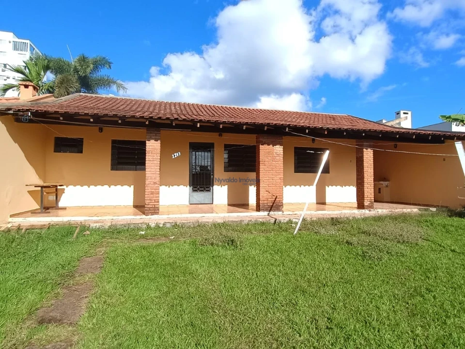 Imagens do imóveis *EM BREVE*    CASA FUNDOS CENTRO ( UM QUARTO)  *EM BREVE *