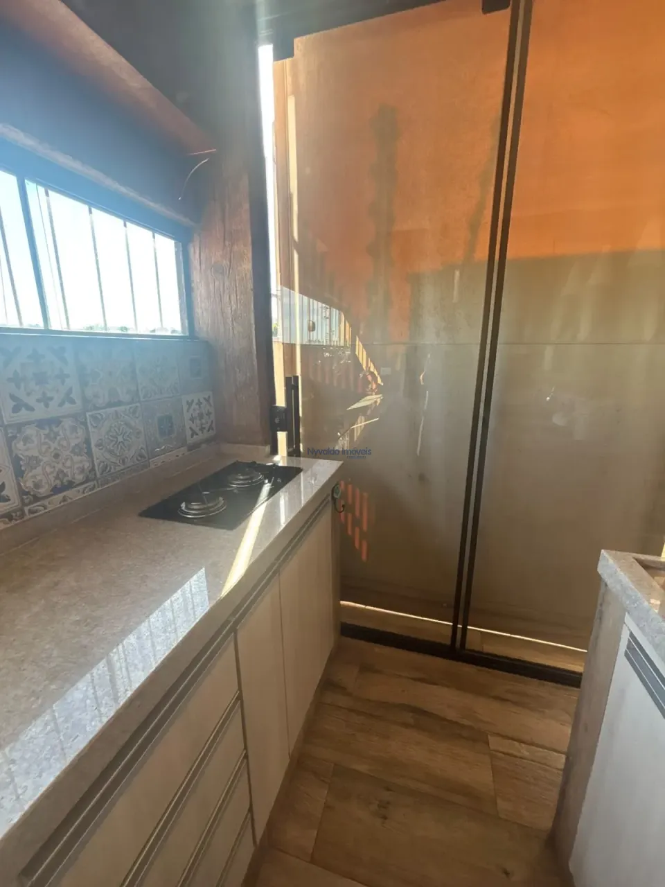 Imagens do imóveis Casa em alvenaria situada à Praça Ciro Ibirá de Barros, 51, Centro de Ibiporã - PR.