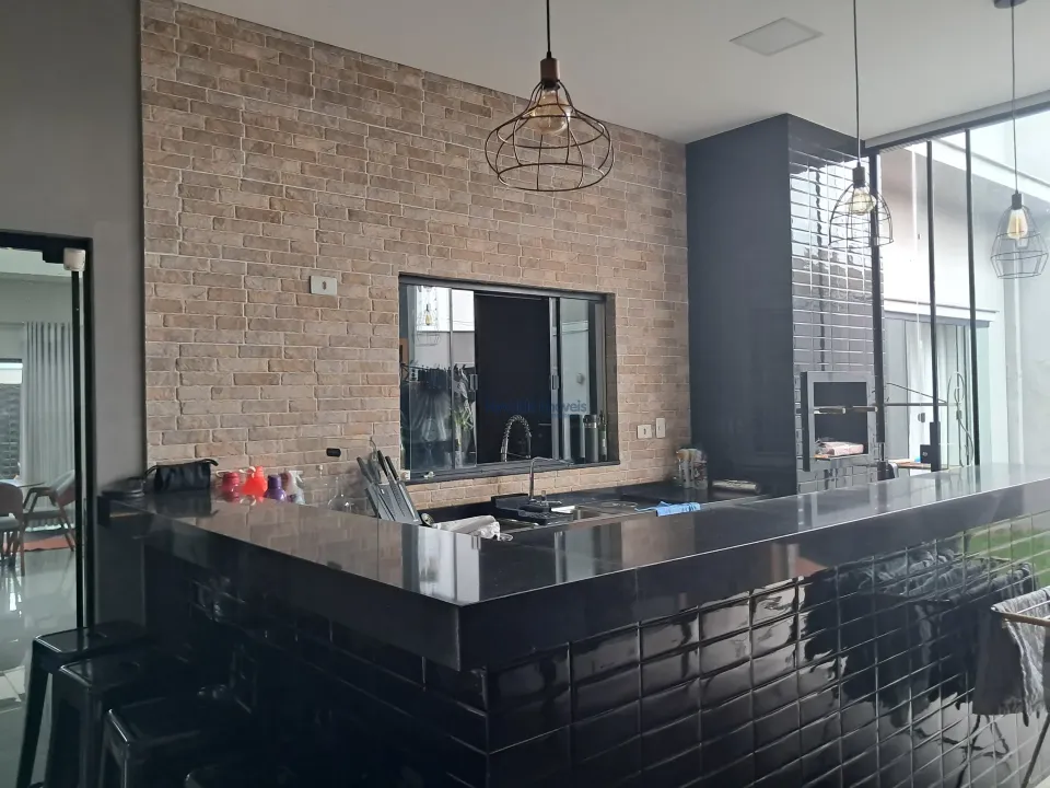 Imagens do imóveis Casa alto padrão no Jardim Residencial Vila Romana - Ibiporã -PR.