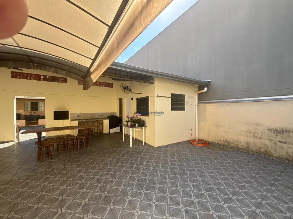 Imagens do imóveis Casa Central em Ibiporã - Rua Sete de Setembro, 339.