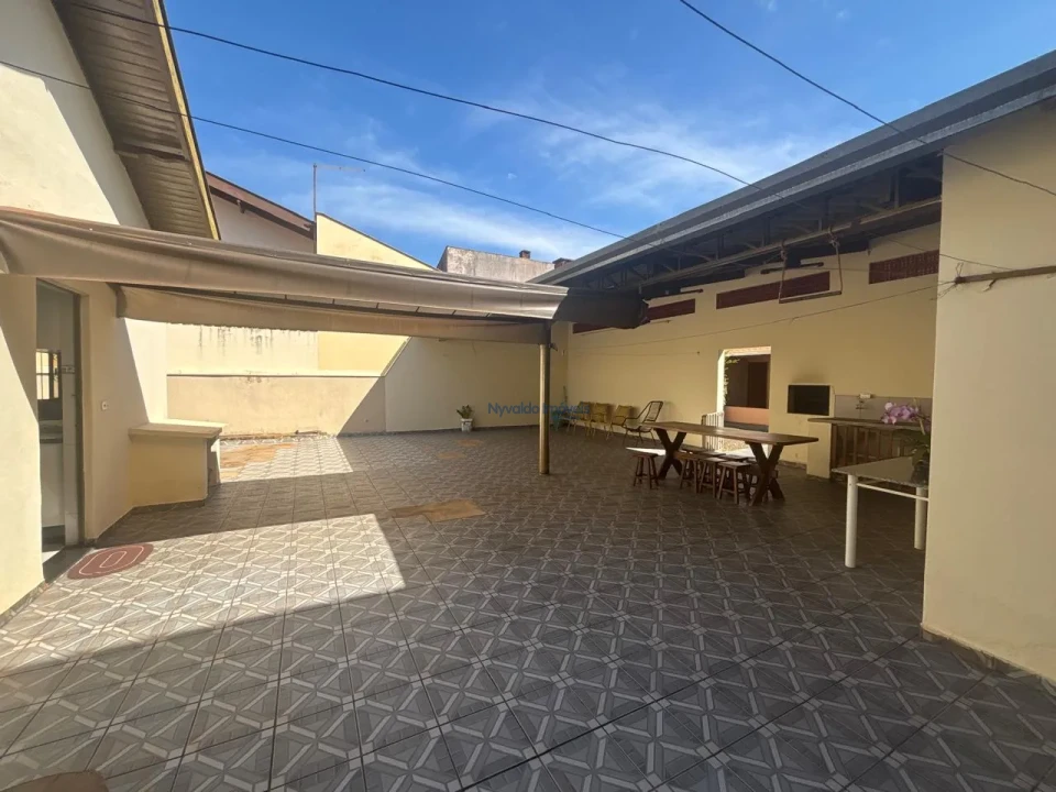 Imagens do imóveis Casa Central em Ibiporã - Rua Sete de Setembro, 339.