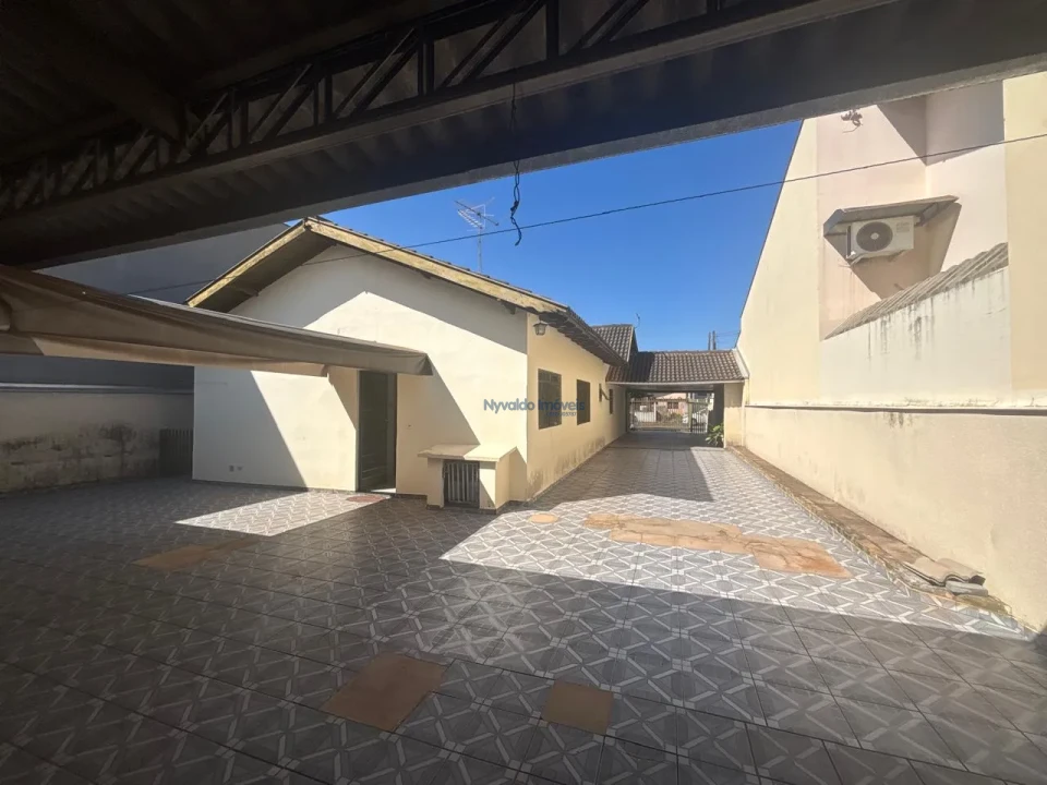 Imagens do imóveis Casa Central em Ibiporã - Rua Sete de Setembro, 339.